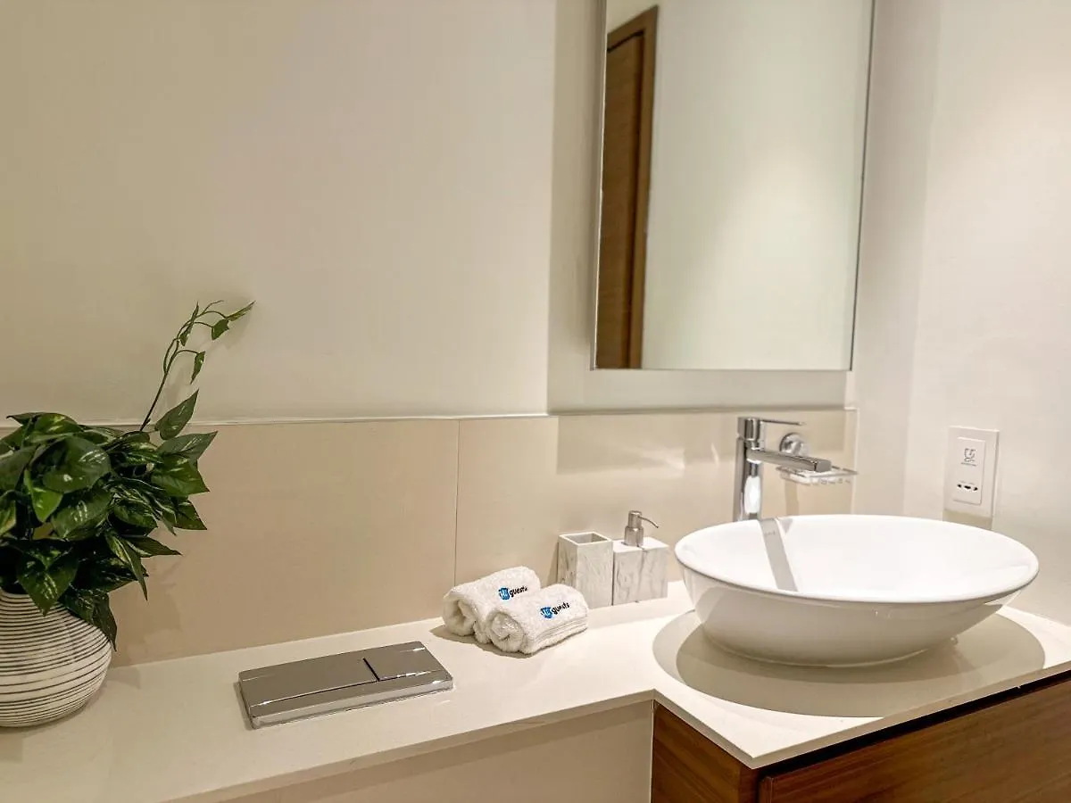 Apartment Higuests - Charming Retreat In Citywalk With Balcony And Pool Dubai
