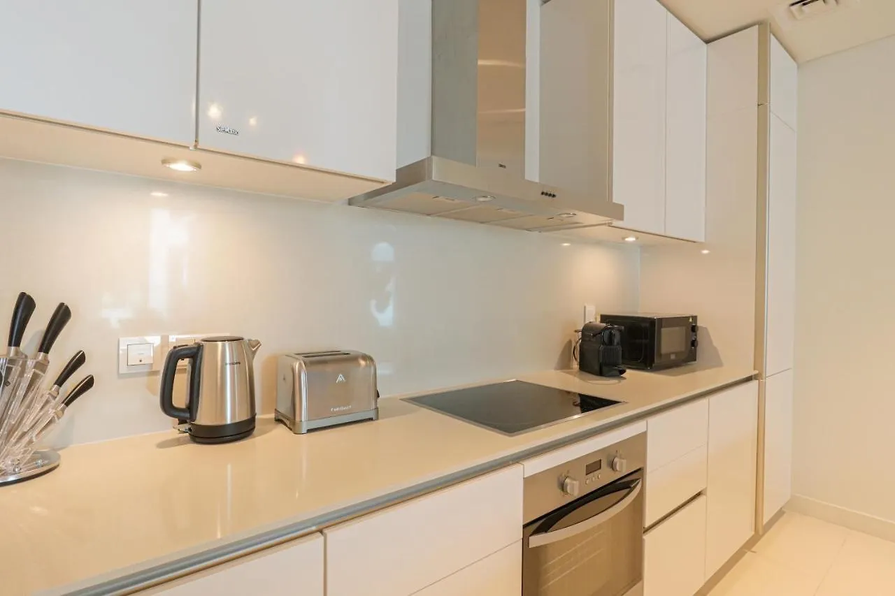 Apartment Higuests - Charming Retreat In Citywalk With Balcony And Pool Dubai
