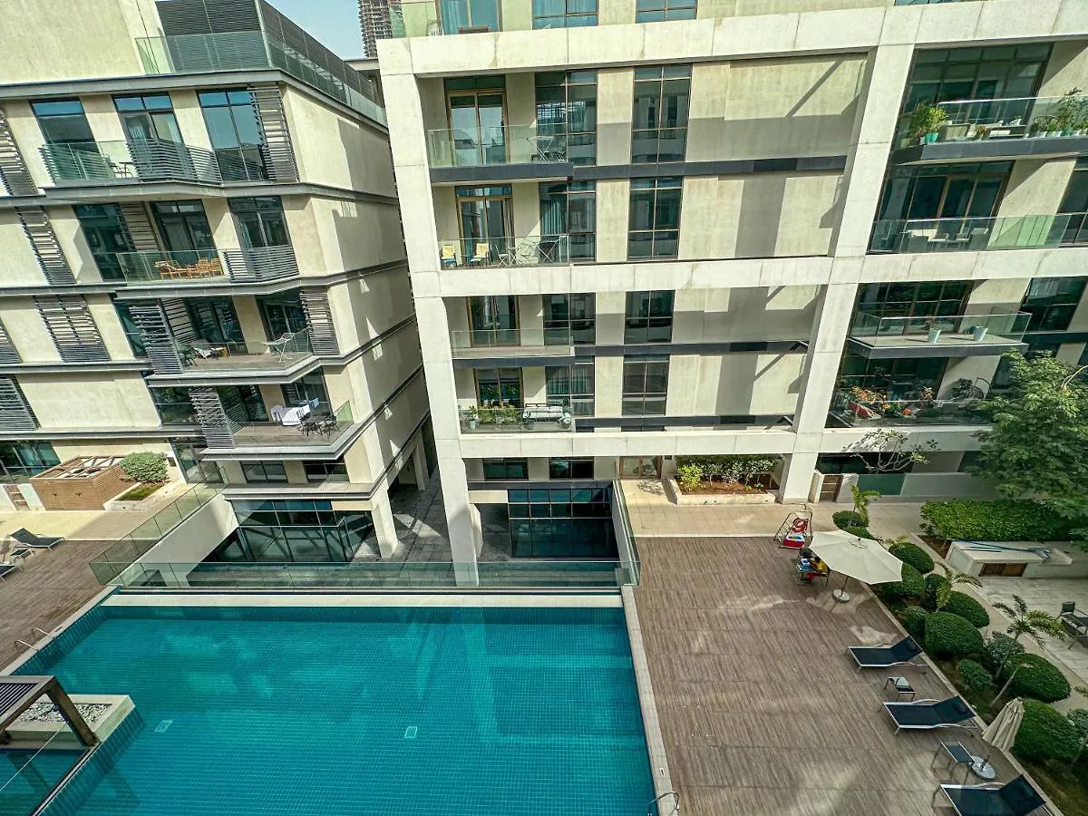 Apartment Higuests - Charming Retreat In Citywalk With Balcony And Pool Dubai