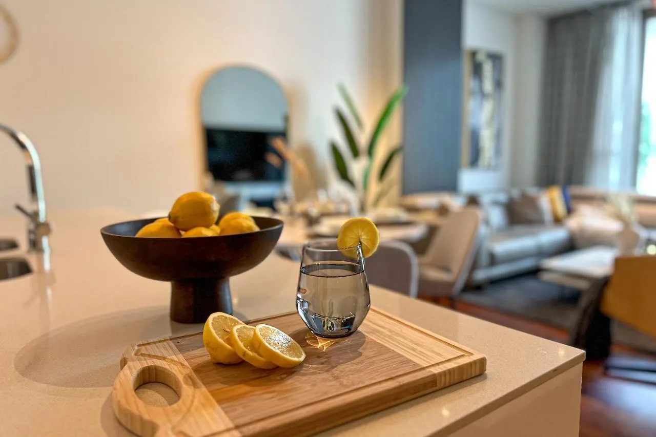 Appartement Higuests - Charming Retreat In Citywalk With Balcony And Pool Dubaï Émirats arabes unis